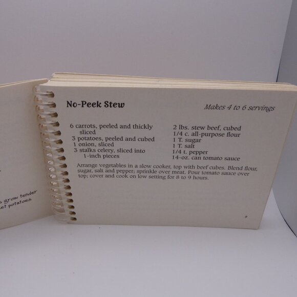 Gooseberry Patch 2 In 1 Slow-Cooker Chicken And Beef Recipes Book, READ - Picture 3 of 8